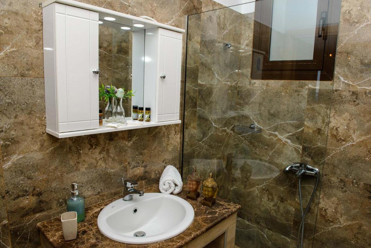 Blue Bay Villas , Ground Floor Archangelos  Ngoại thất bức ảnh
