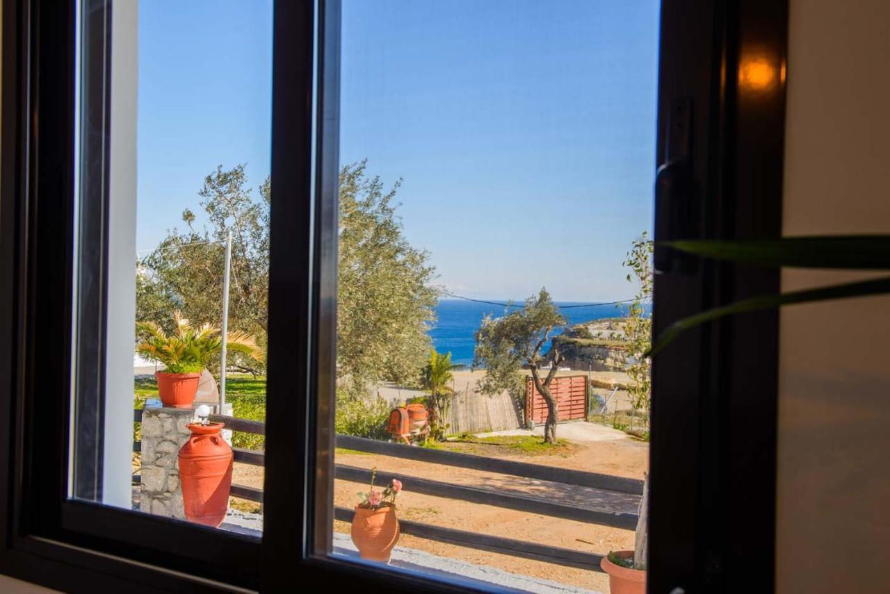 Blue Bay Villas , Ground Floor Archangelos  Ngoại thất bức ảnh